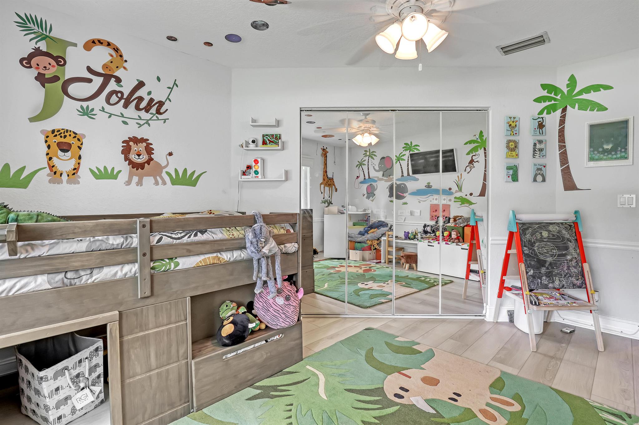 THOUSAND PINES - Residential