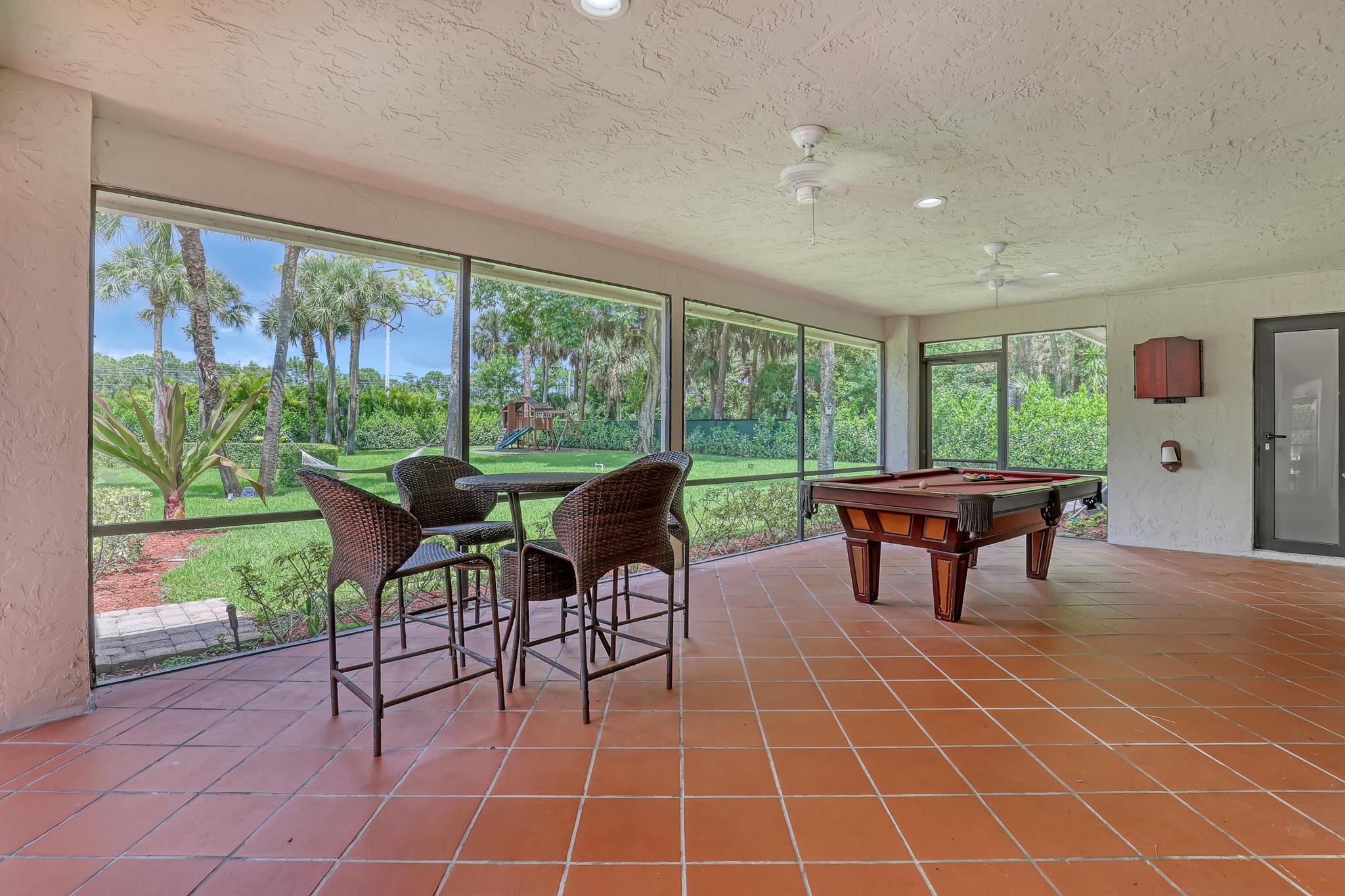 THOUSAND PINES - Residential