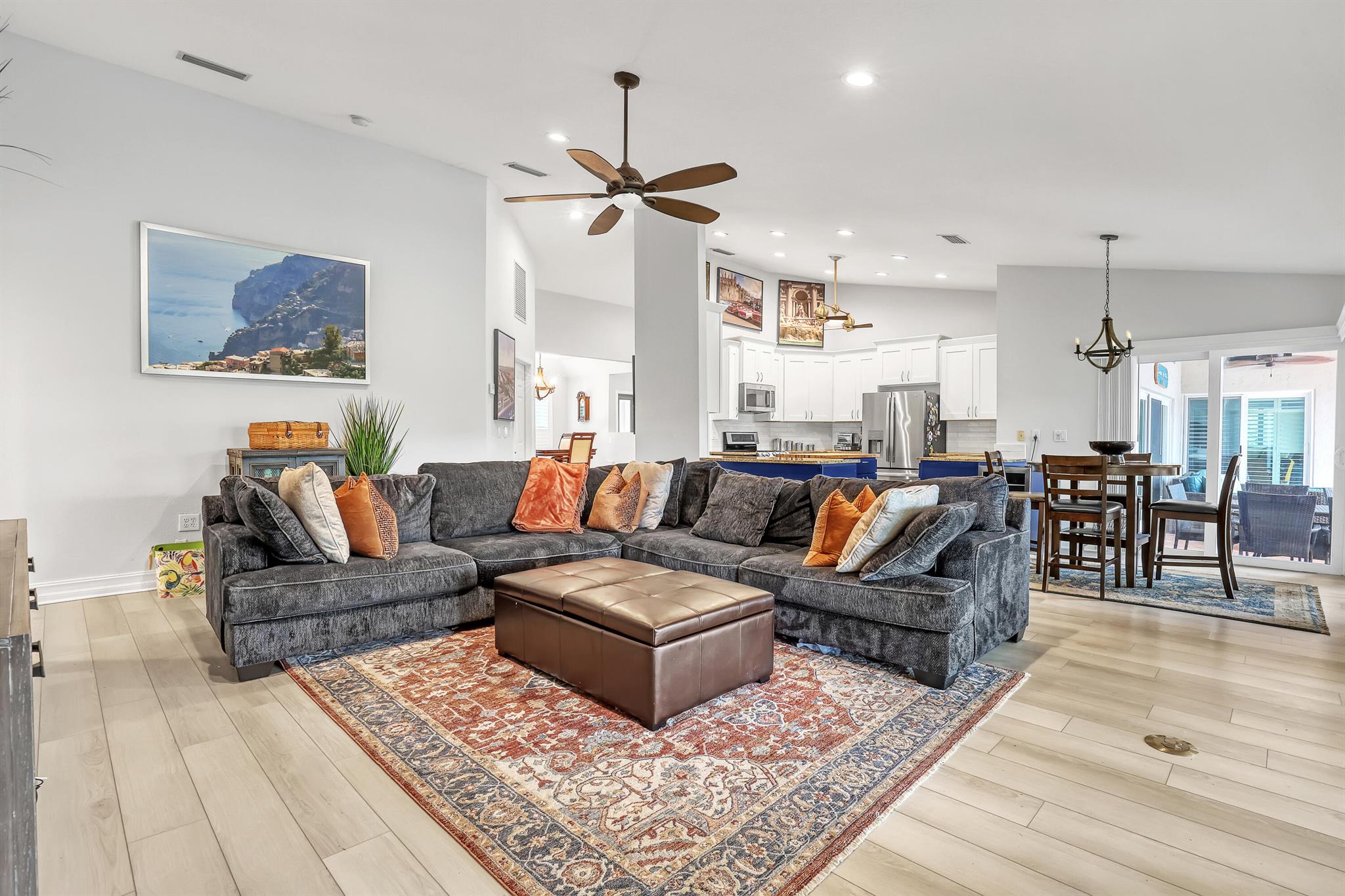 THOUSAND PINES - Residential