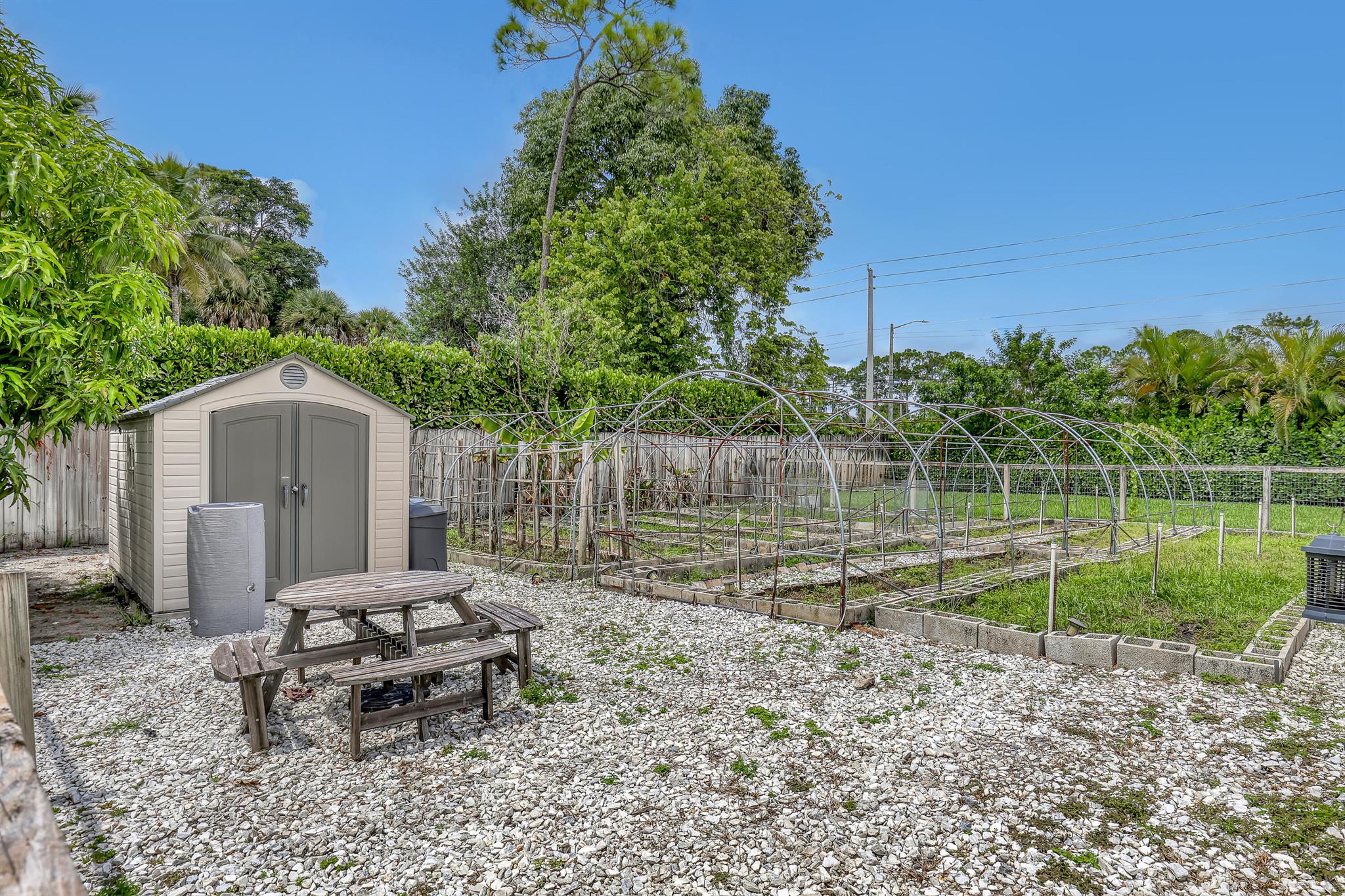 THOUSAND PINES - Residential