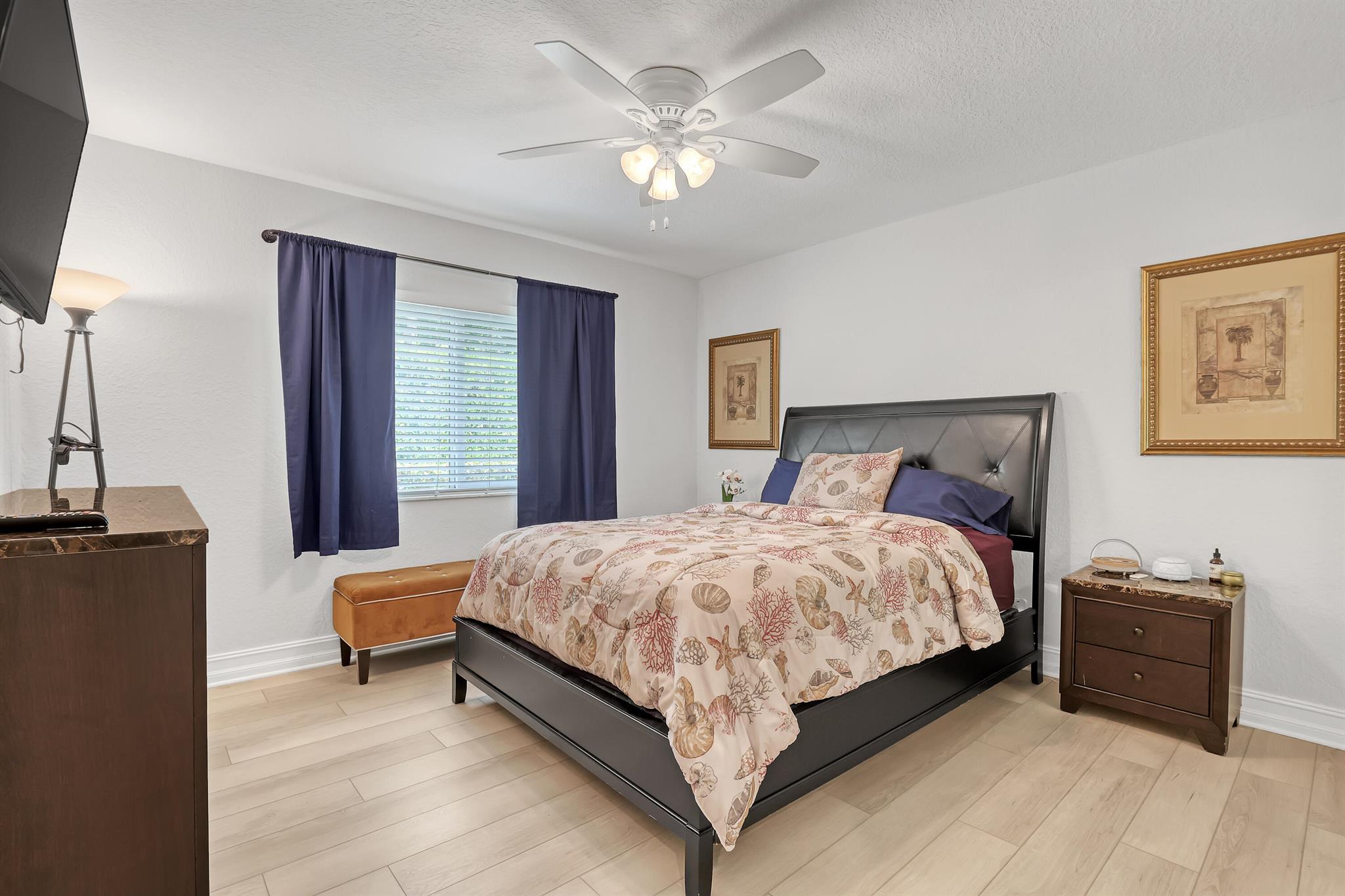 THOUSAND PINES - Residential