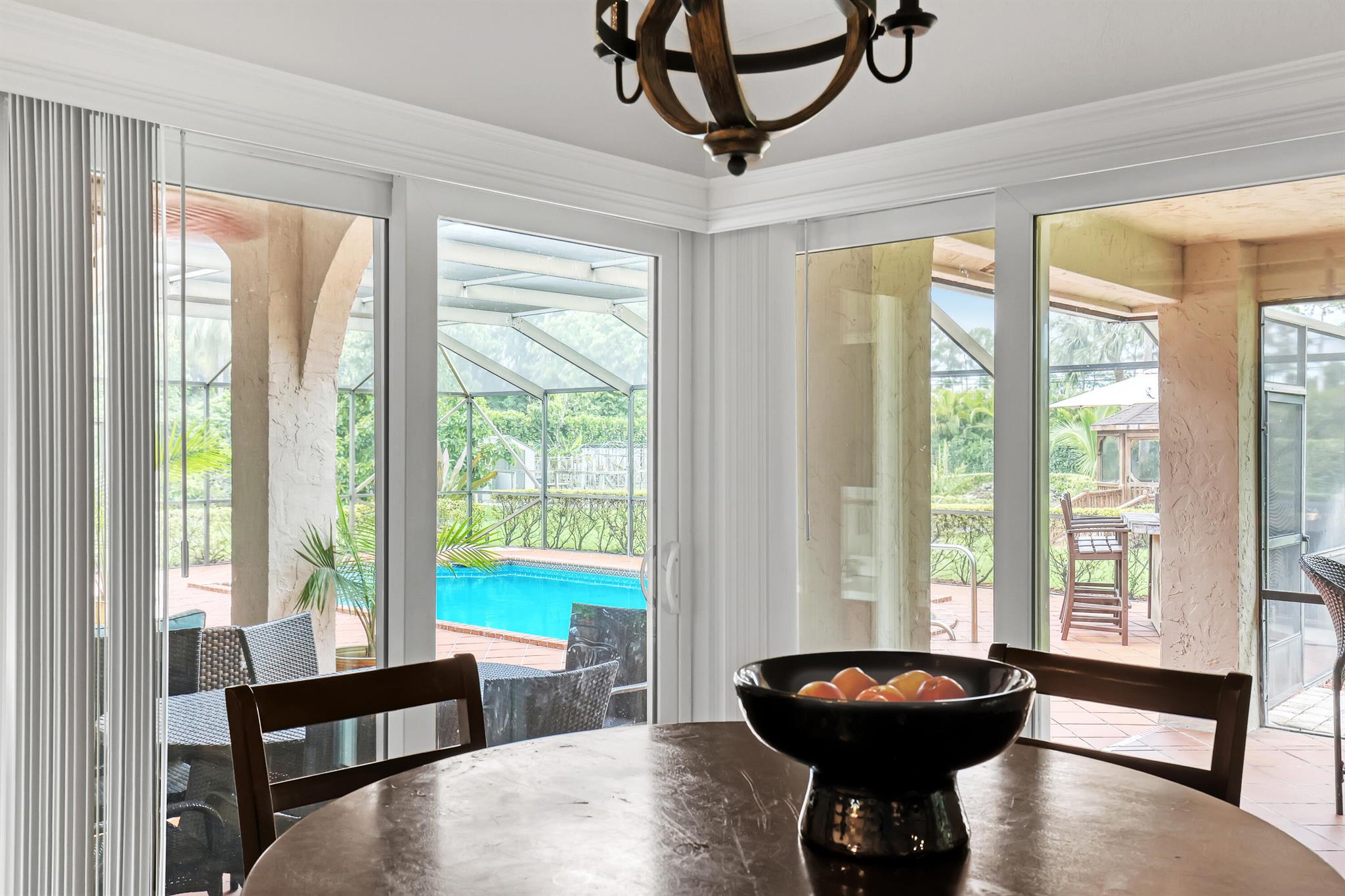 THOUSAND PINES - Residential