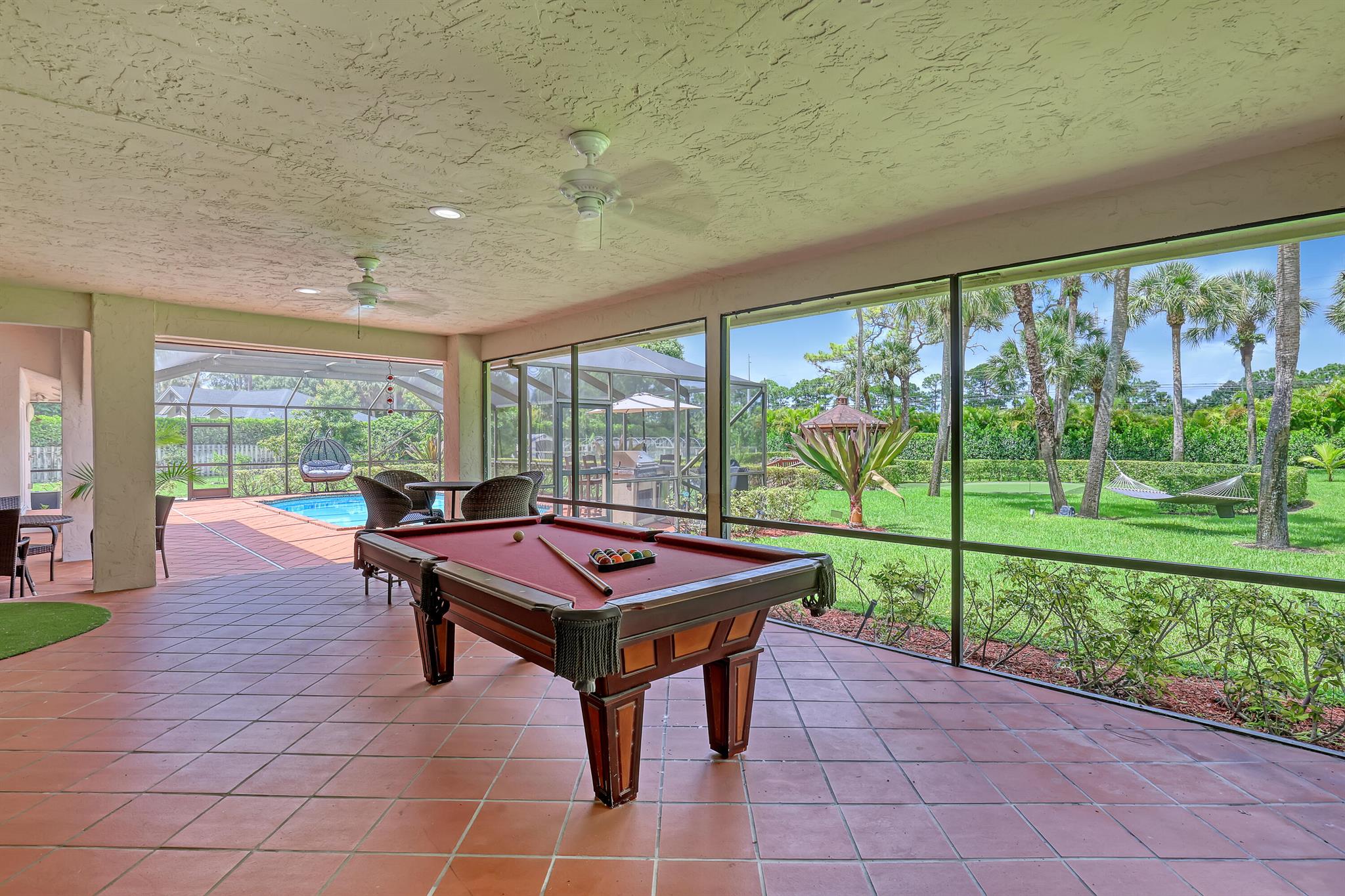 THOUSAND PINES - Residential