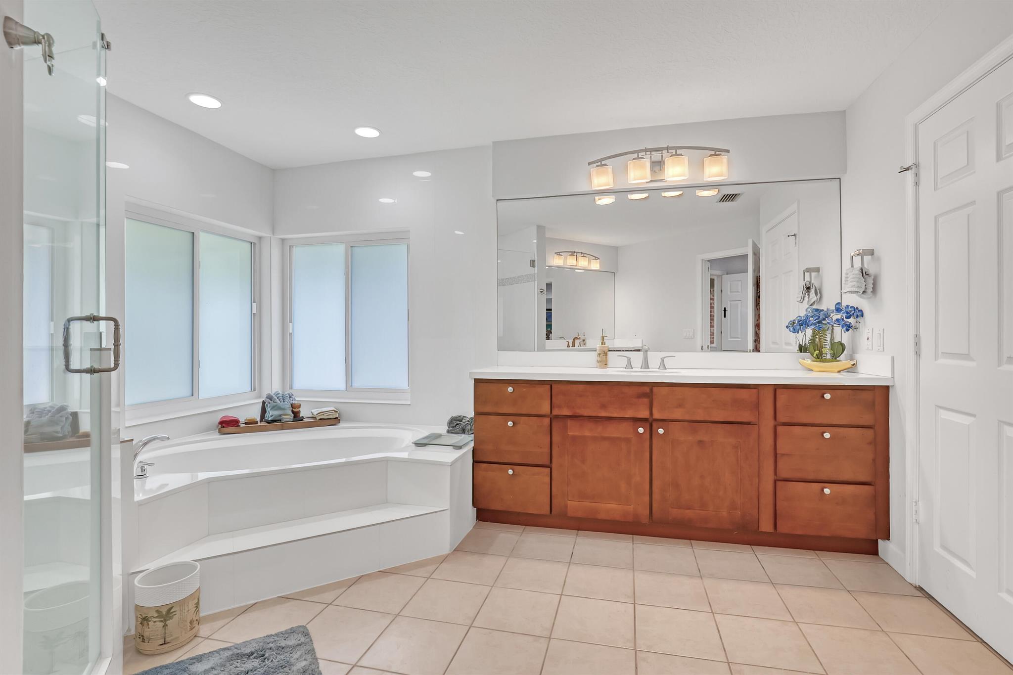 THOUSAND PINES - Residential