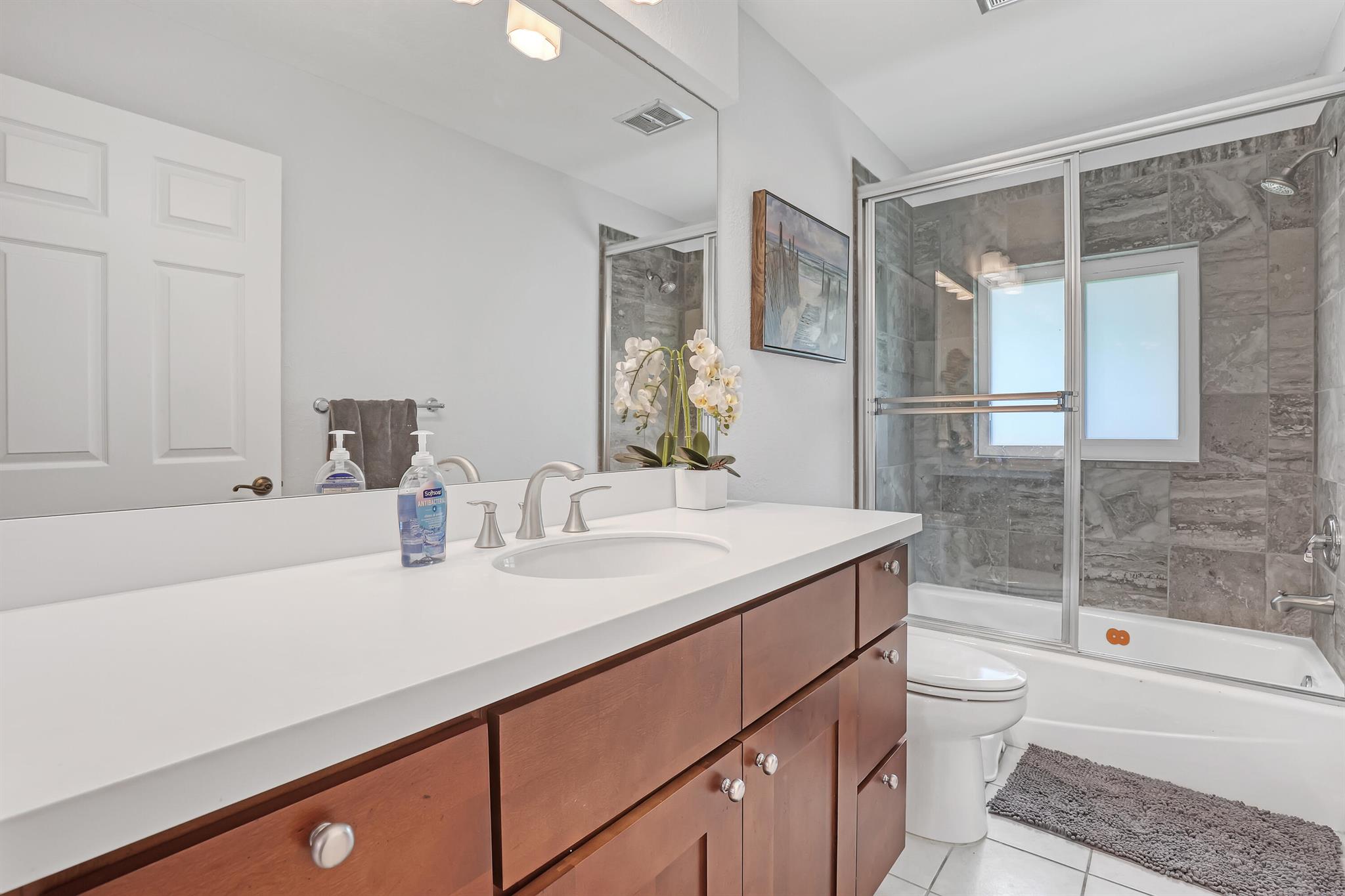 THOUSAND PINES - Residential