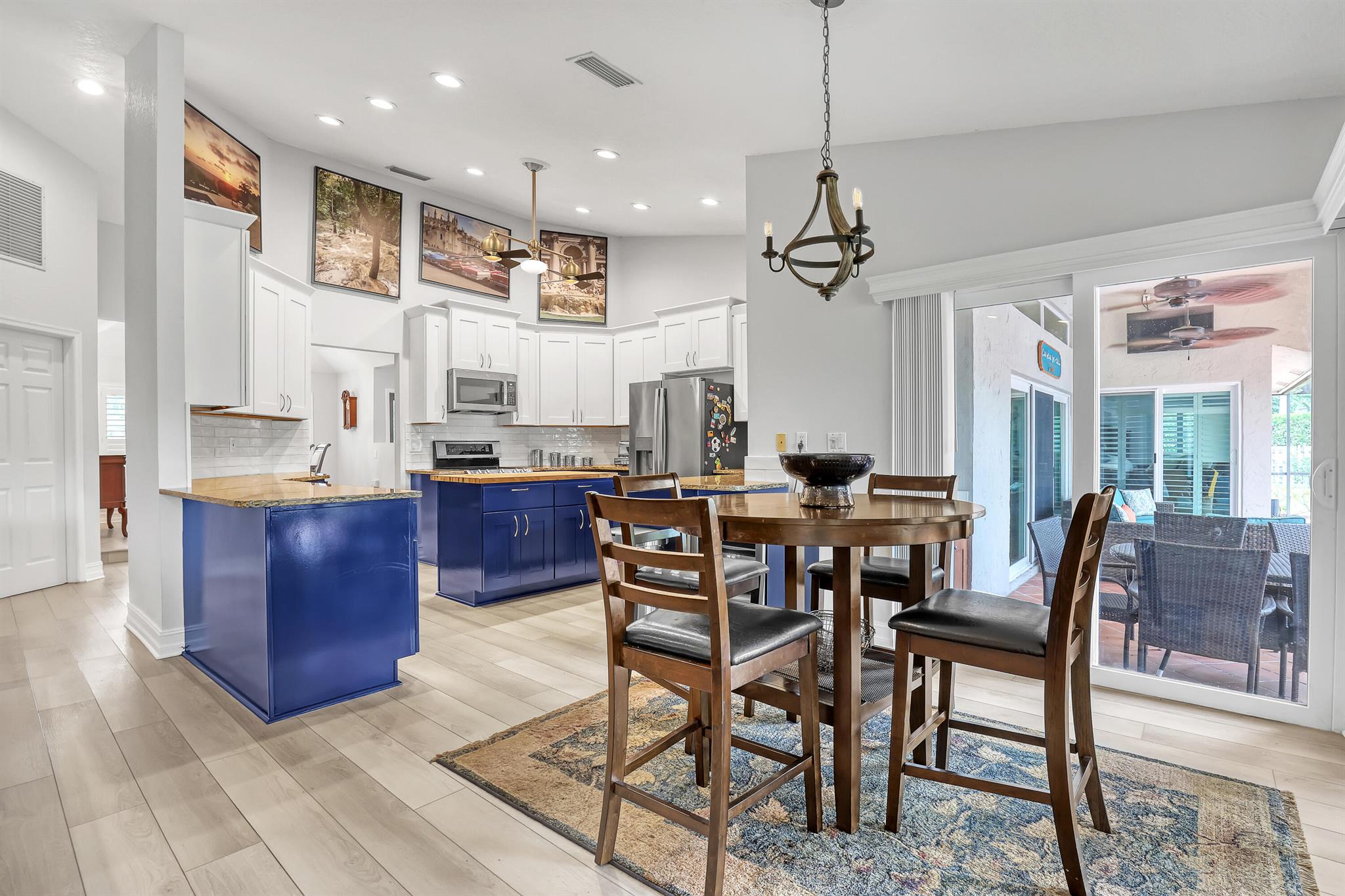 THOUSAND PINES - Residential