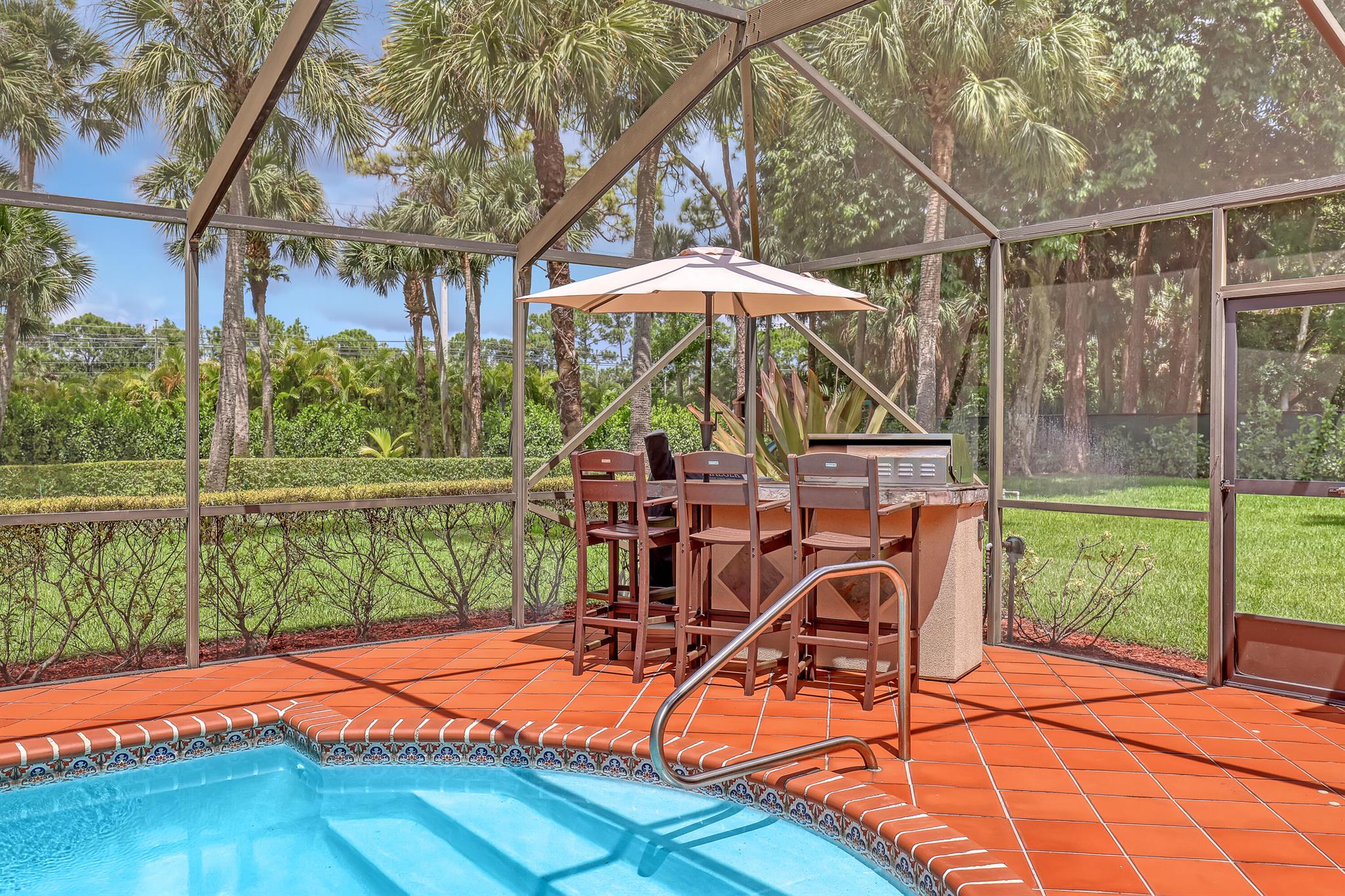 THOUSAND PINES - Residential