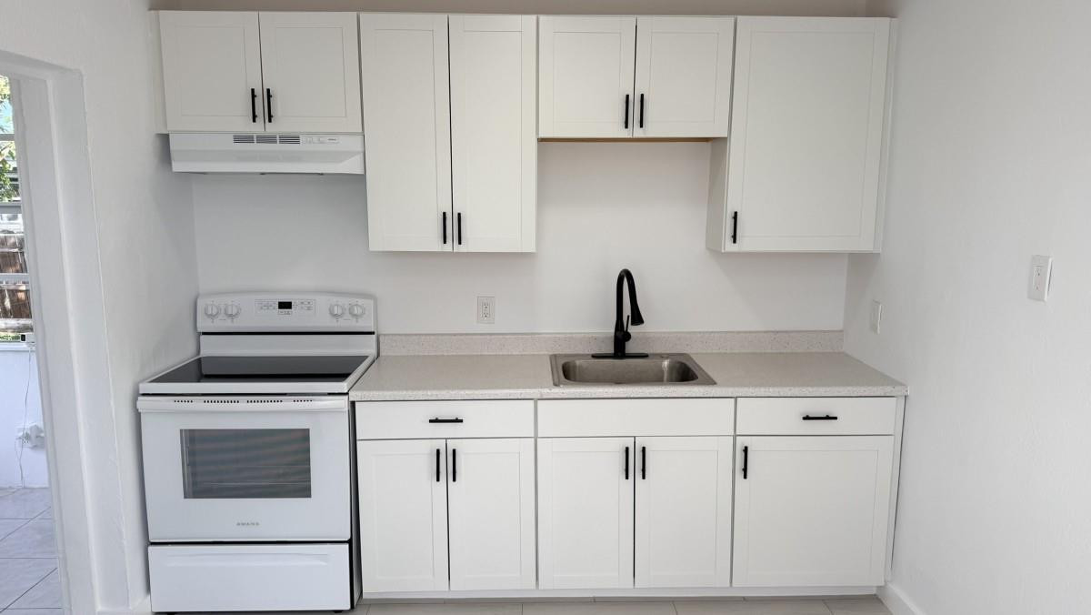 South Hollywood Amd 4-10 - Residential