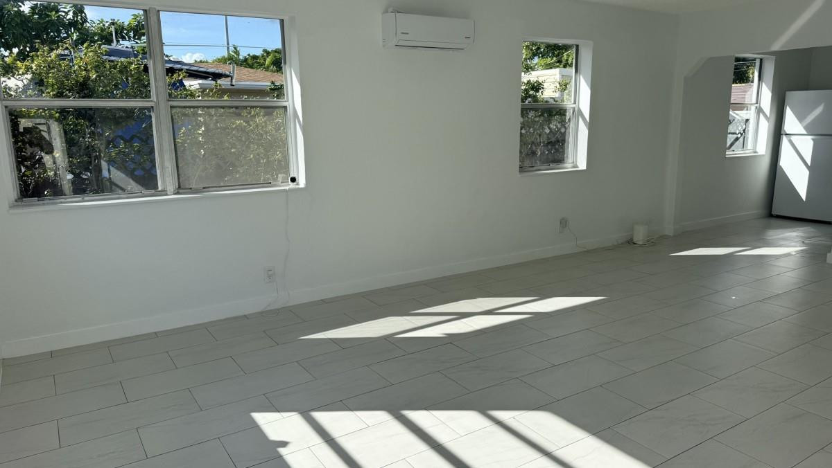 South Hollywood Amd 4-10 - Residential