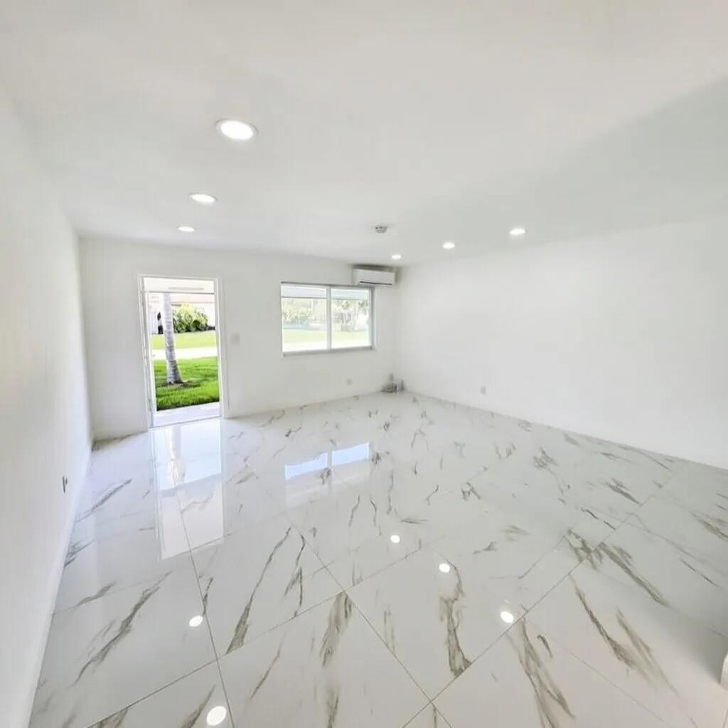 BEULALAND - Residential Lease