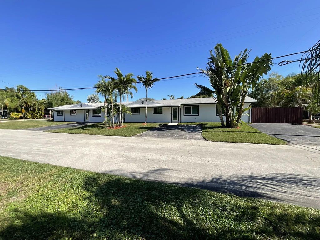 Photo of 2308 NW 3rd Avenue #2, Wilton Manors, FL 33311 (MLS # F10556576)