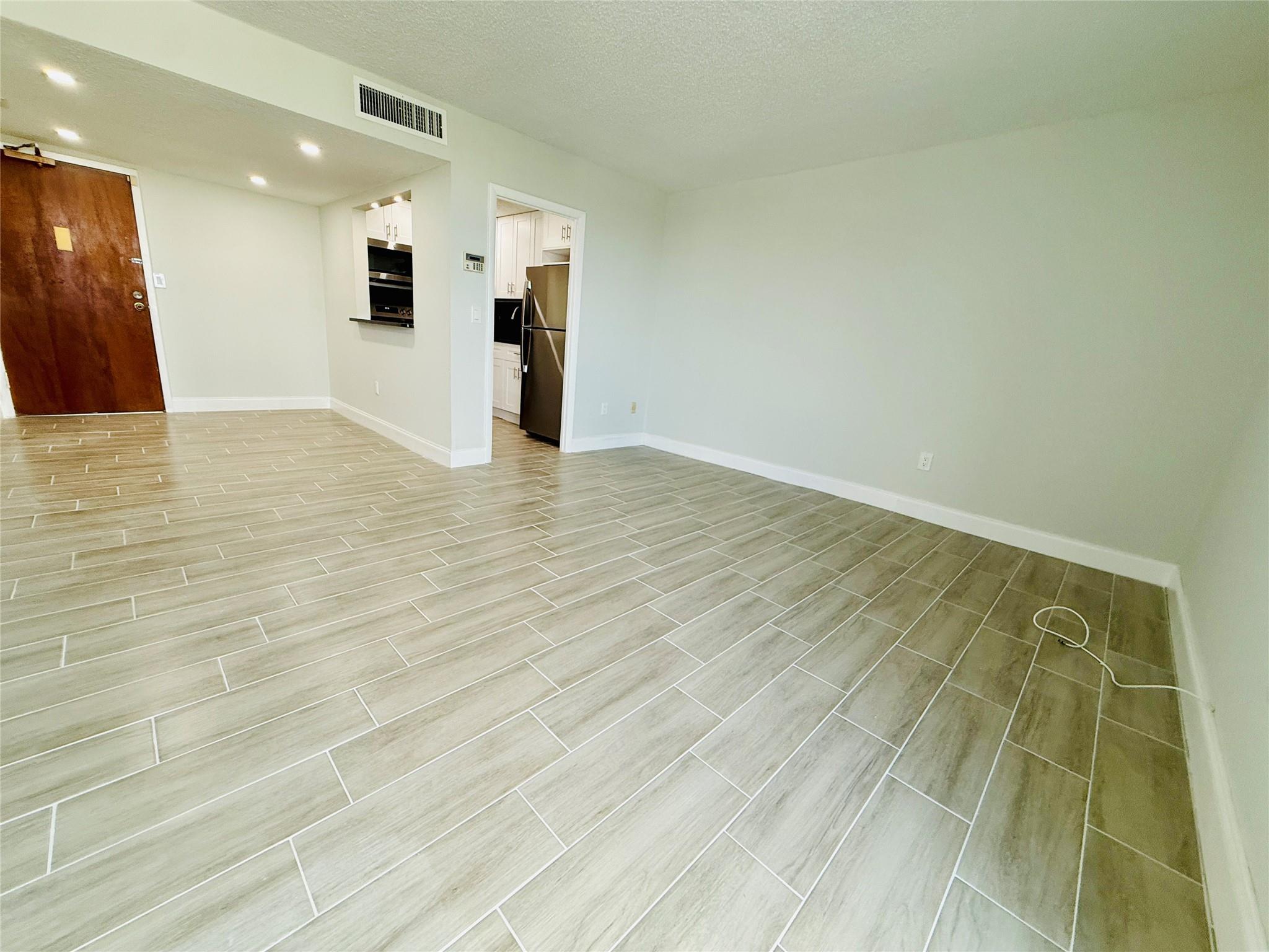 5050 Condo - Residential