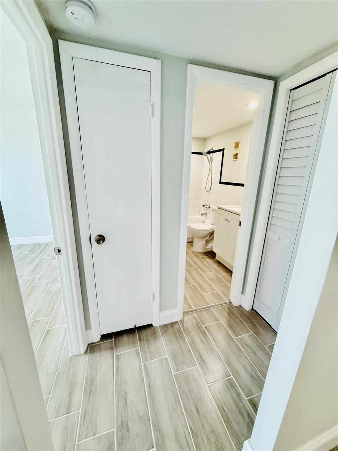 5050 Condo - Residential