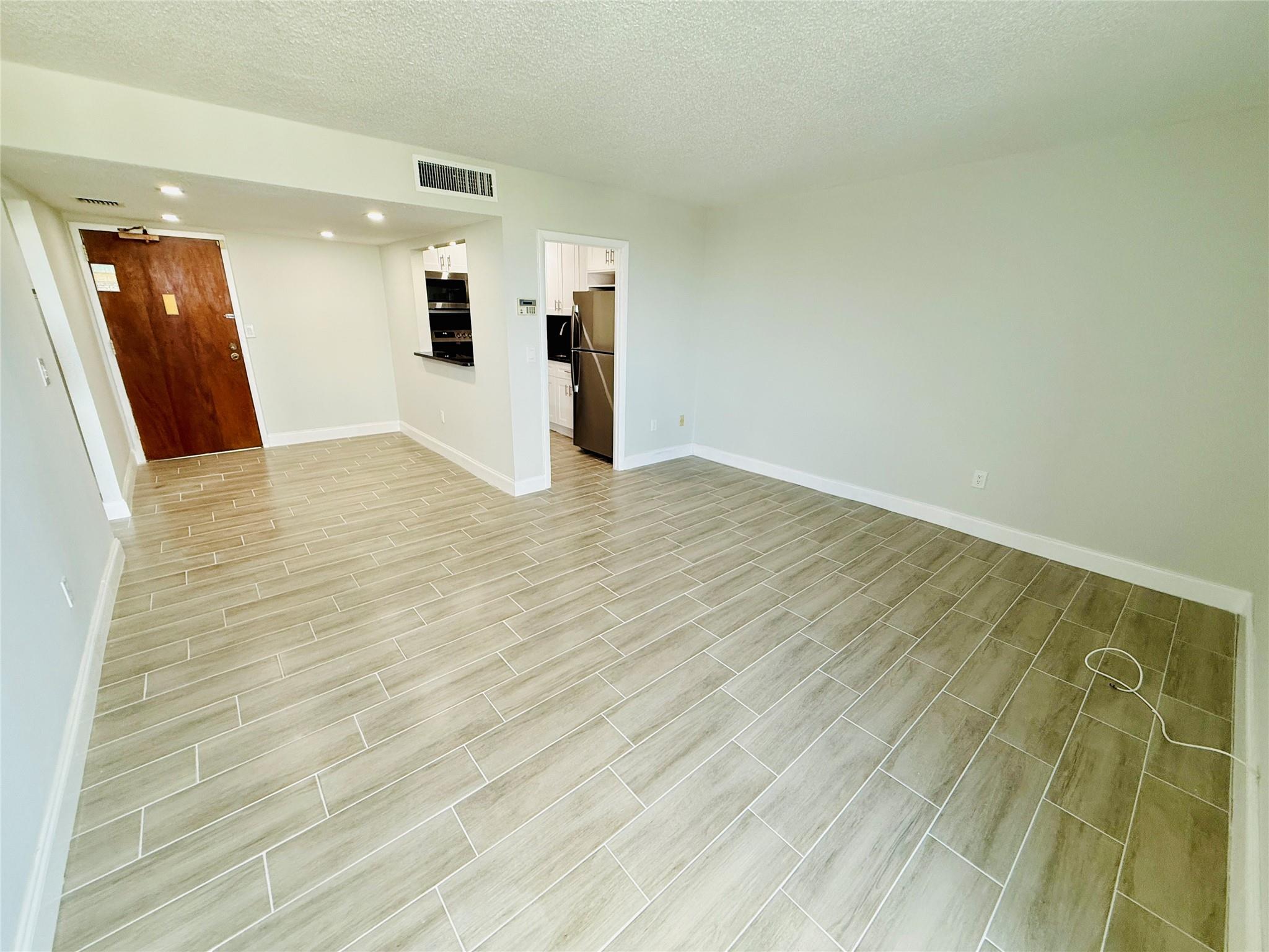 5050 Condo - Residential