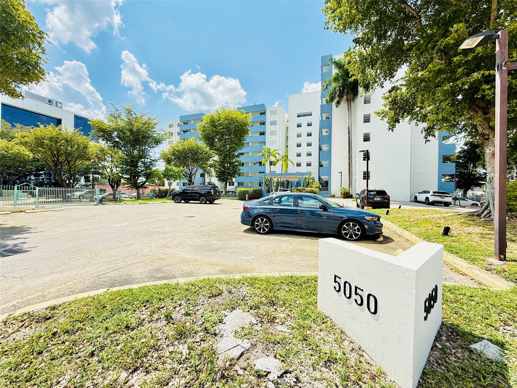 5050 Condo - Residential