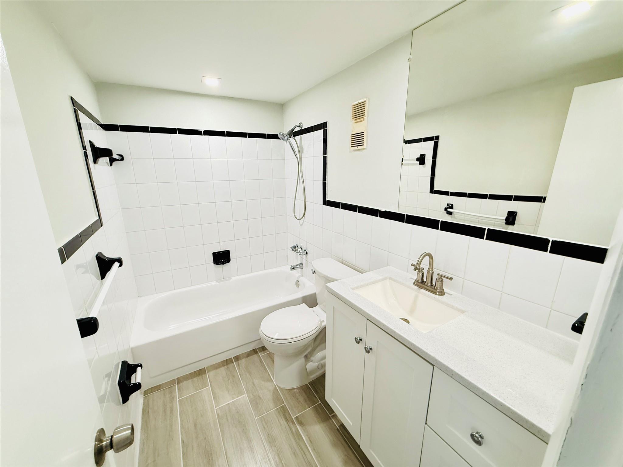 5050 Condo - Residential