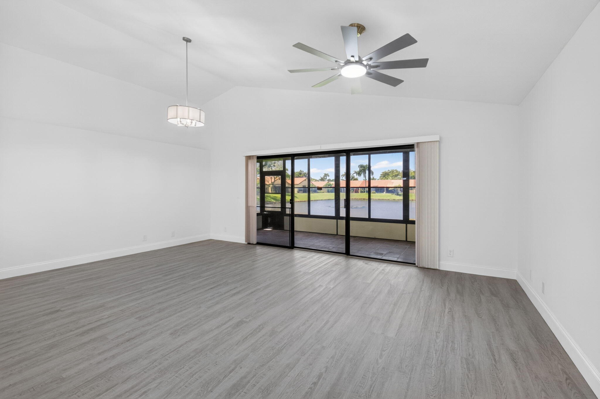 CASA DEL REY 1 - Residential