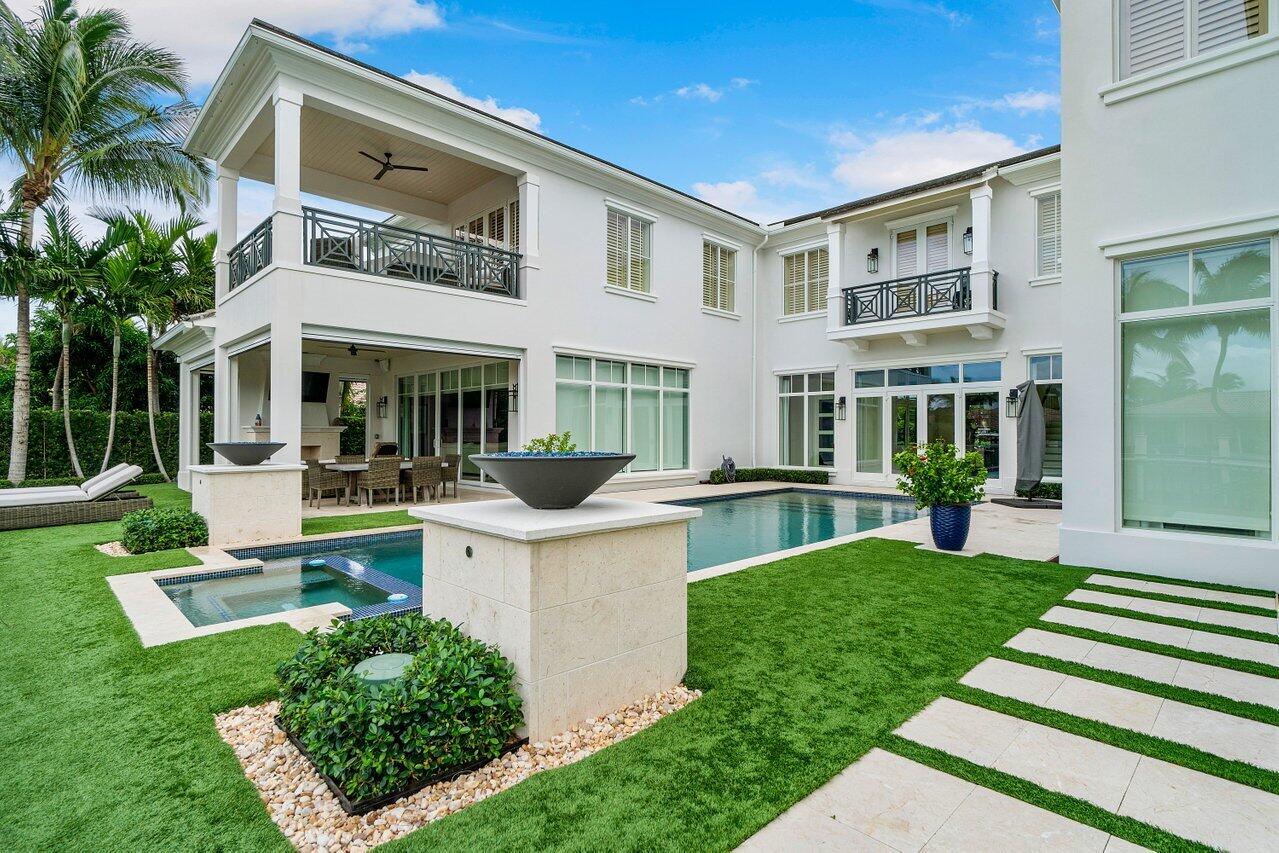 SUN AND SURF CLUB COMMUNITY - Residential