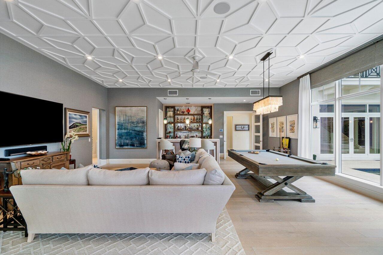 SUN AND SURF CLUB COMMUNITY - Residential