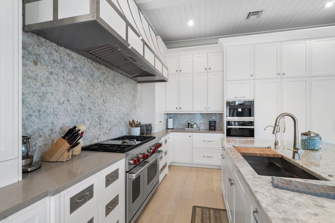 SUN AND SURF CLUB COMMUNITY - Residential