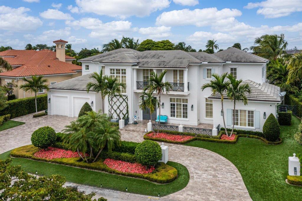 SUN AND SURF CLUB COMMUNITY - Residential