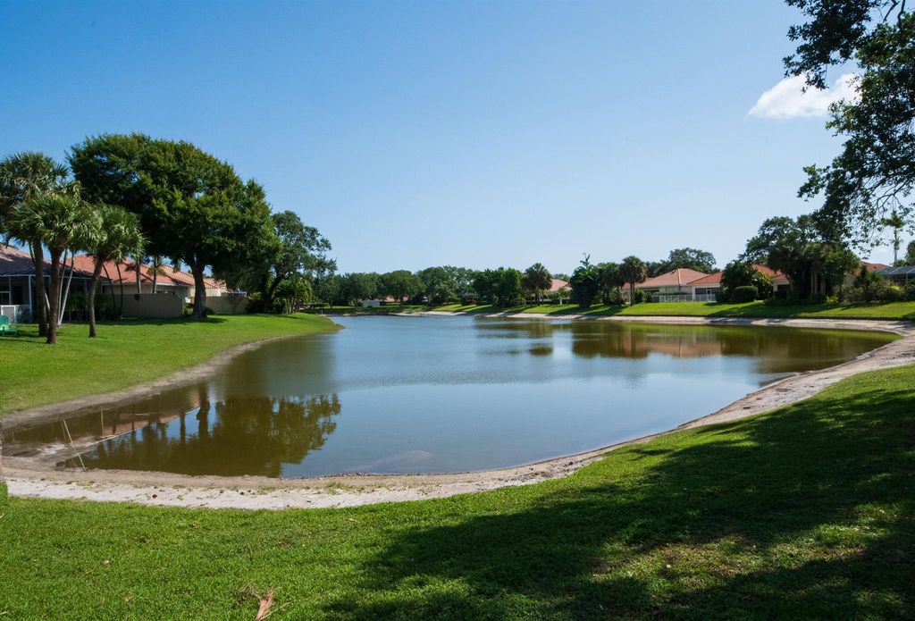 Photo of 705 Blakely Court, Palm Beach Gardens, FL 33410 (MLS # R11090039)