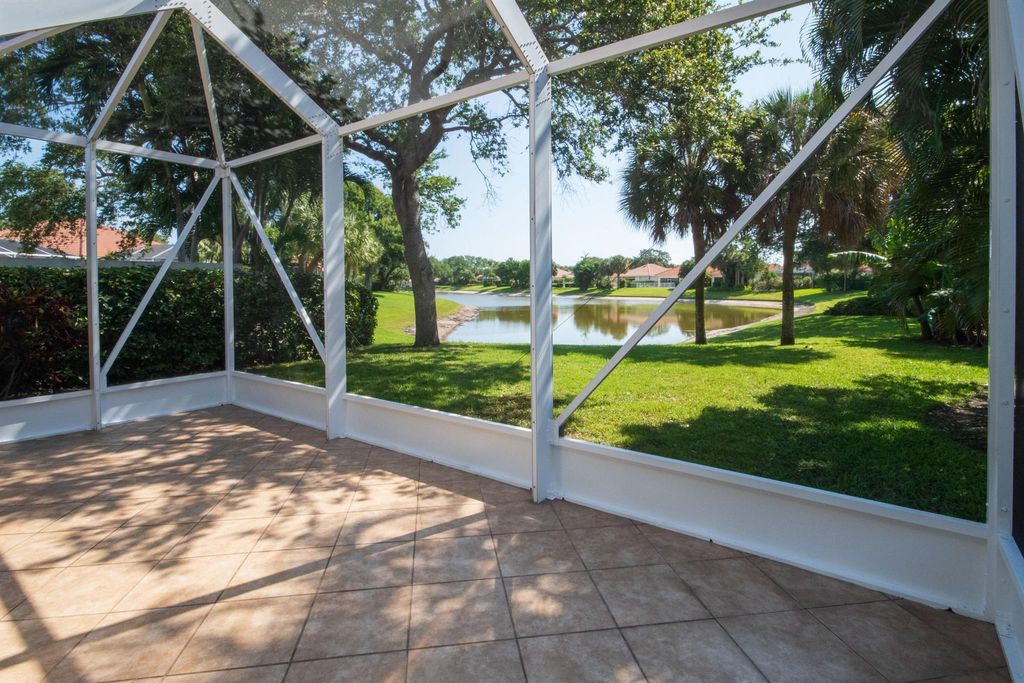 Photo of 705 Blakely Court, Palm Beach Gardens, FL 33410 (MLS # R11090039)