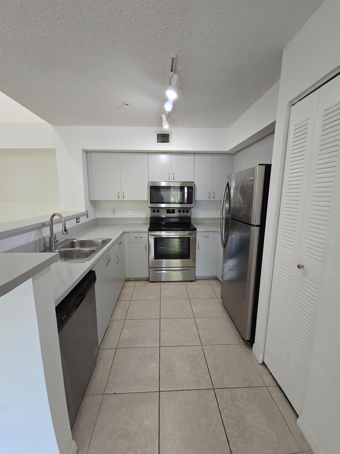 St Andrews Condo - Residential Lease