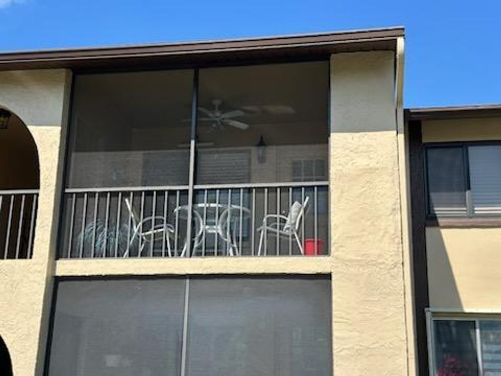 Photo of 236 Pine Hov Circle #D-2, Greenacres, FL 33463 (MLS # R11166370)