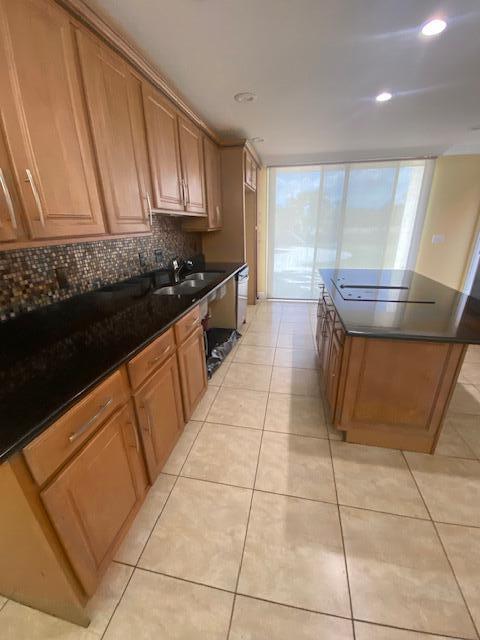 GREENBRIAR I OF SHERBROOKE - Residential