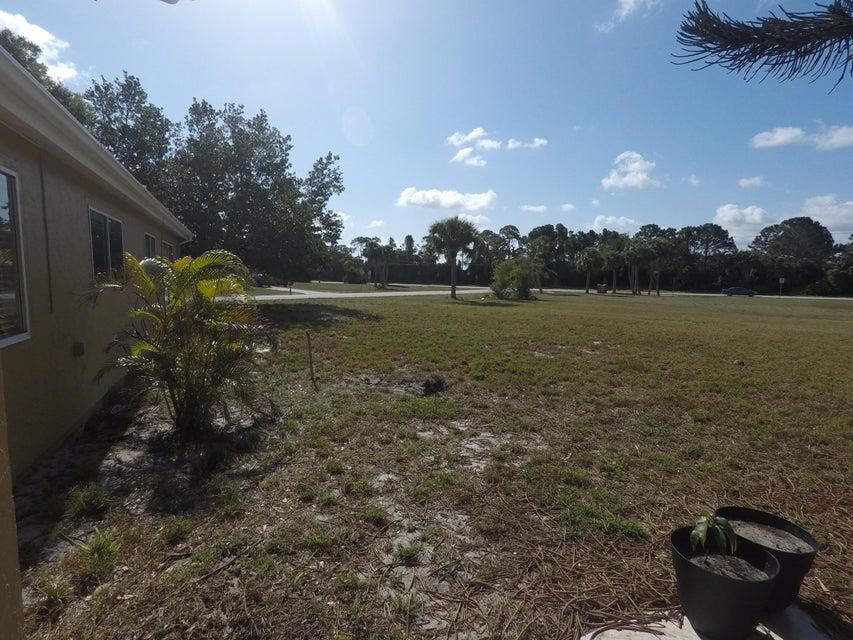 PORT ST LUCIE SECTION 42 1ST REPLAT - Residential