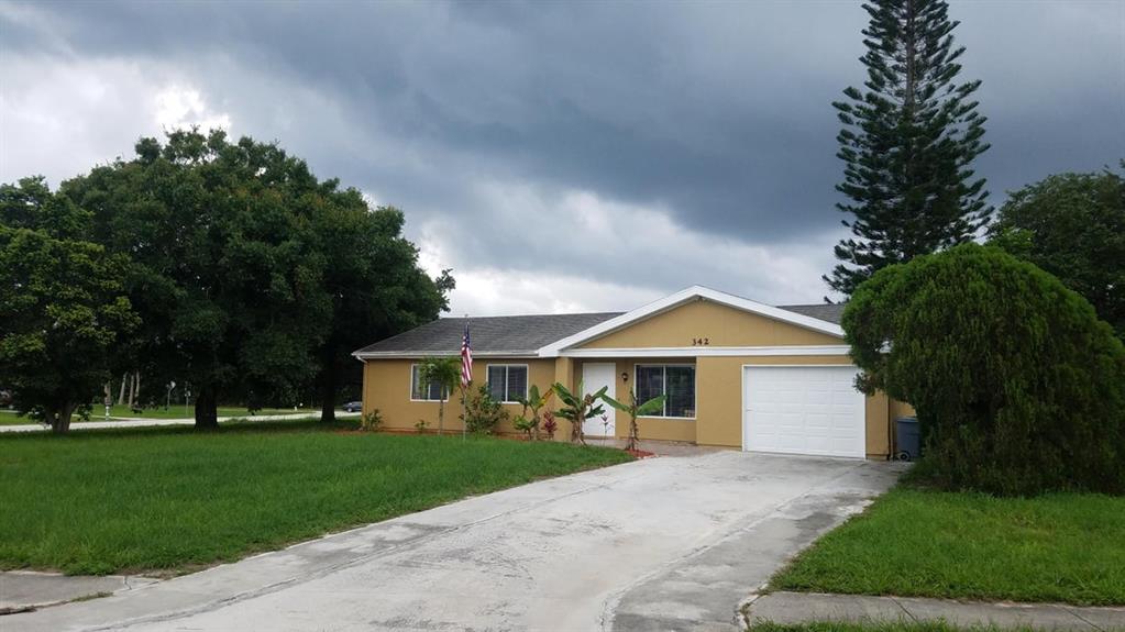 PORT ST LUCIE SECTION 42 1ST REPLAT - Residential