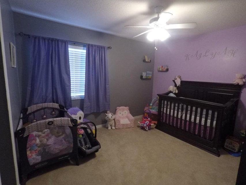 PORT ST LUCIE SECTION 42 1ST REPLAT - Residential