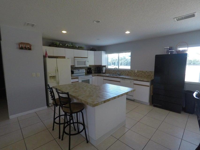 PORT ST LUCIE SECTION 42 1ST REPLAT - Residential