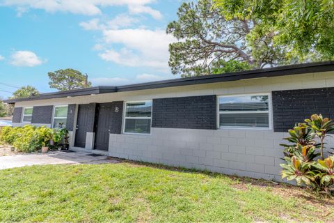 Photo of 711 N 23rd Street #B, Fort Pierce, FL 34950 (MLS # B26046492)