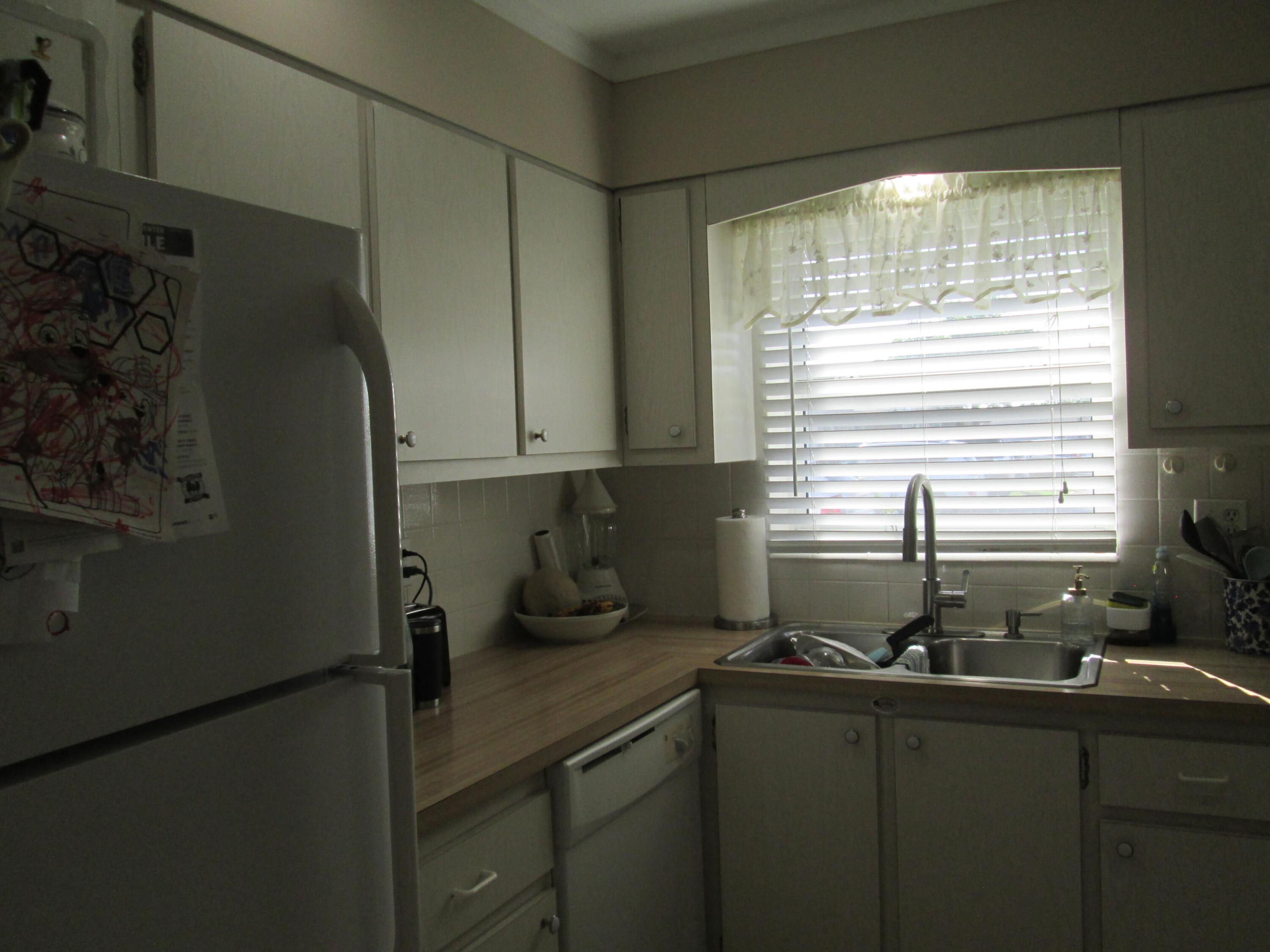 CRESTHAVEN VILLAS 12 CONDO - Residential Lease