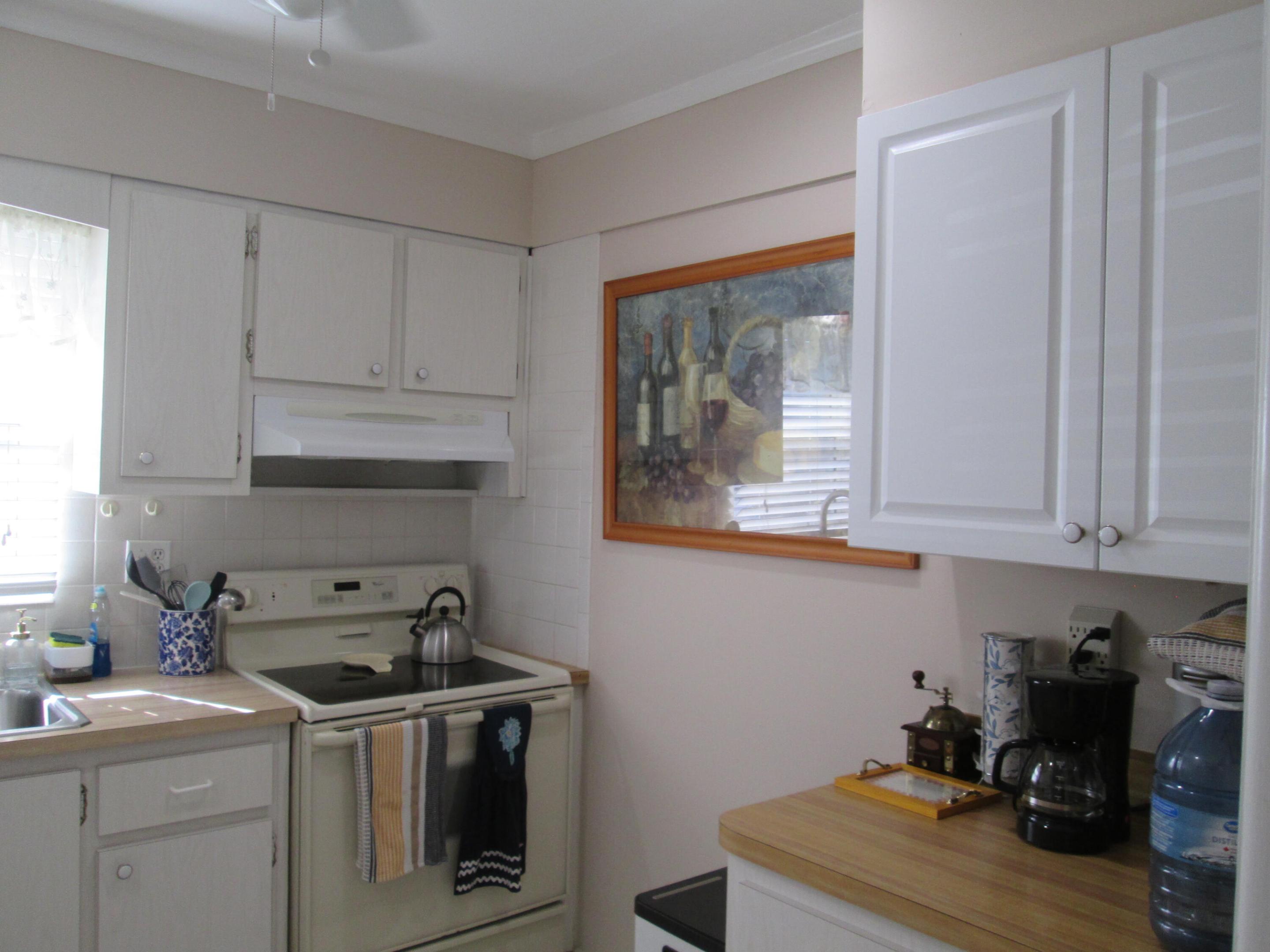 CRESTHAVEN VILLAS 12 CONDO - Residential Lease