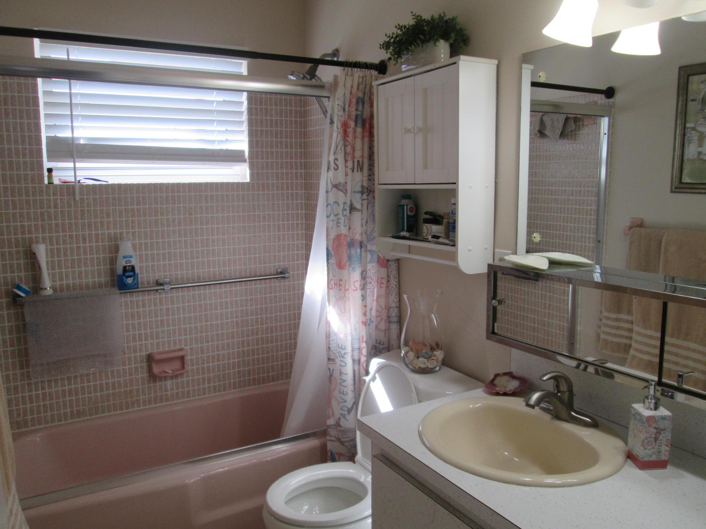 CRESTHAVEN VILLAS 12 CONDO - Residential Lease