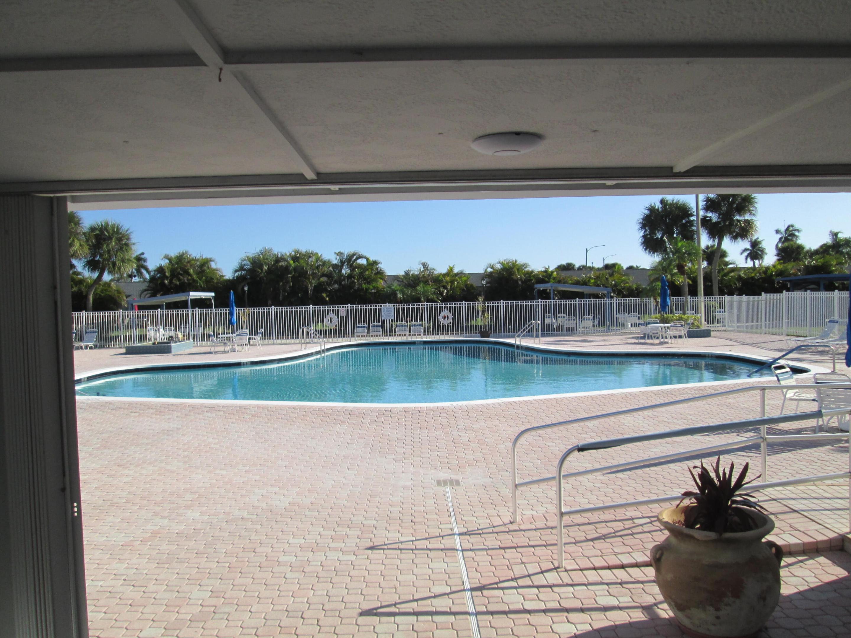 CRESTHAVEN VILLAS 12 CONDO - Residential Lease