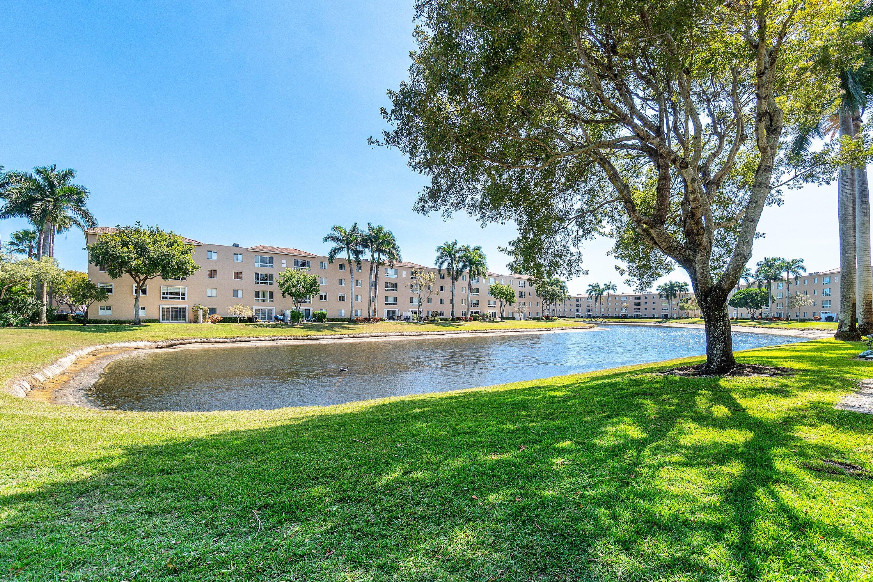 CORAL LAKES - Residential