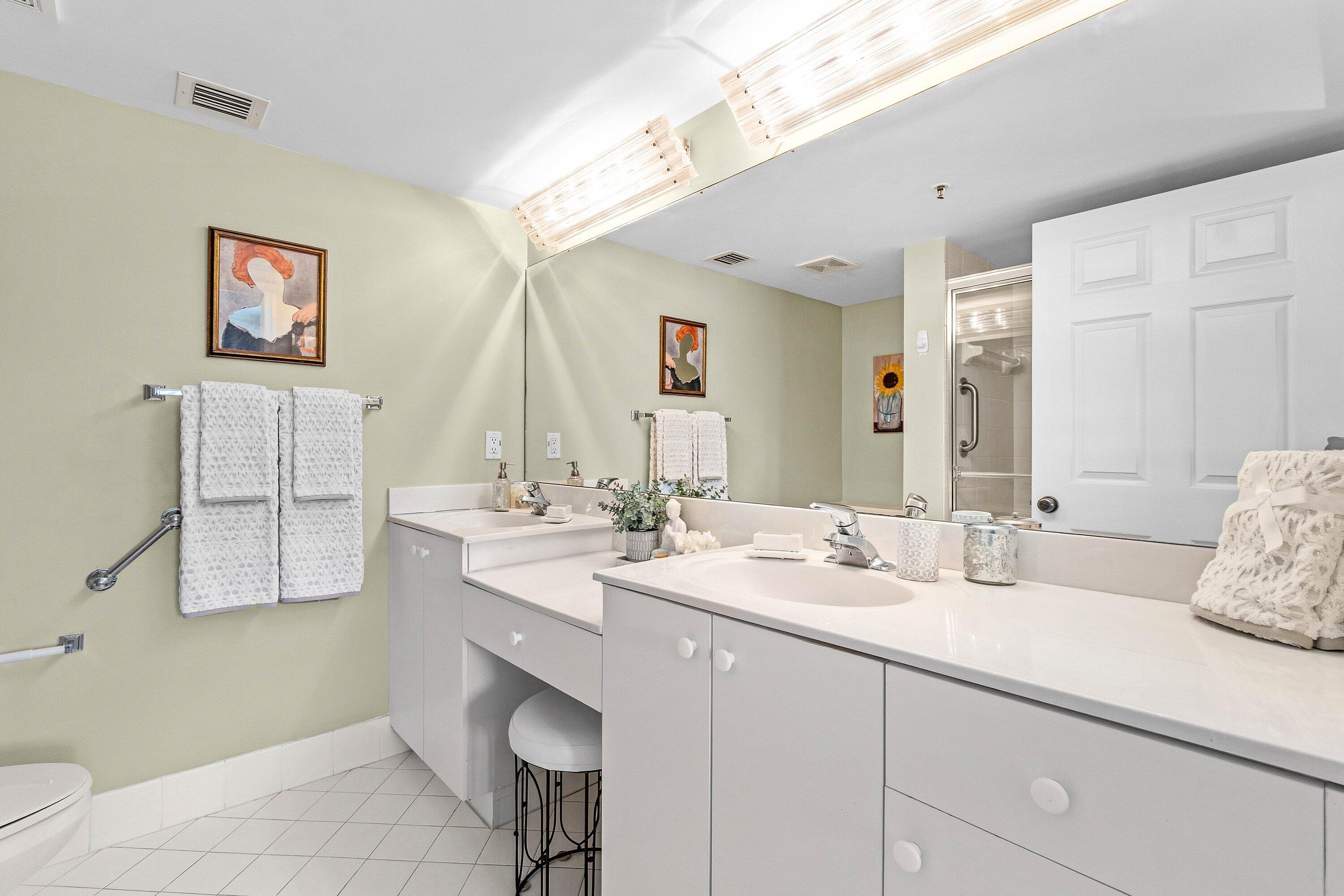 CORAL LAKES - Residential