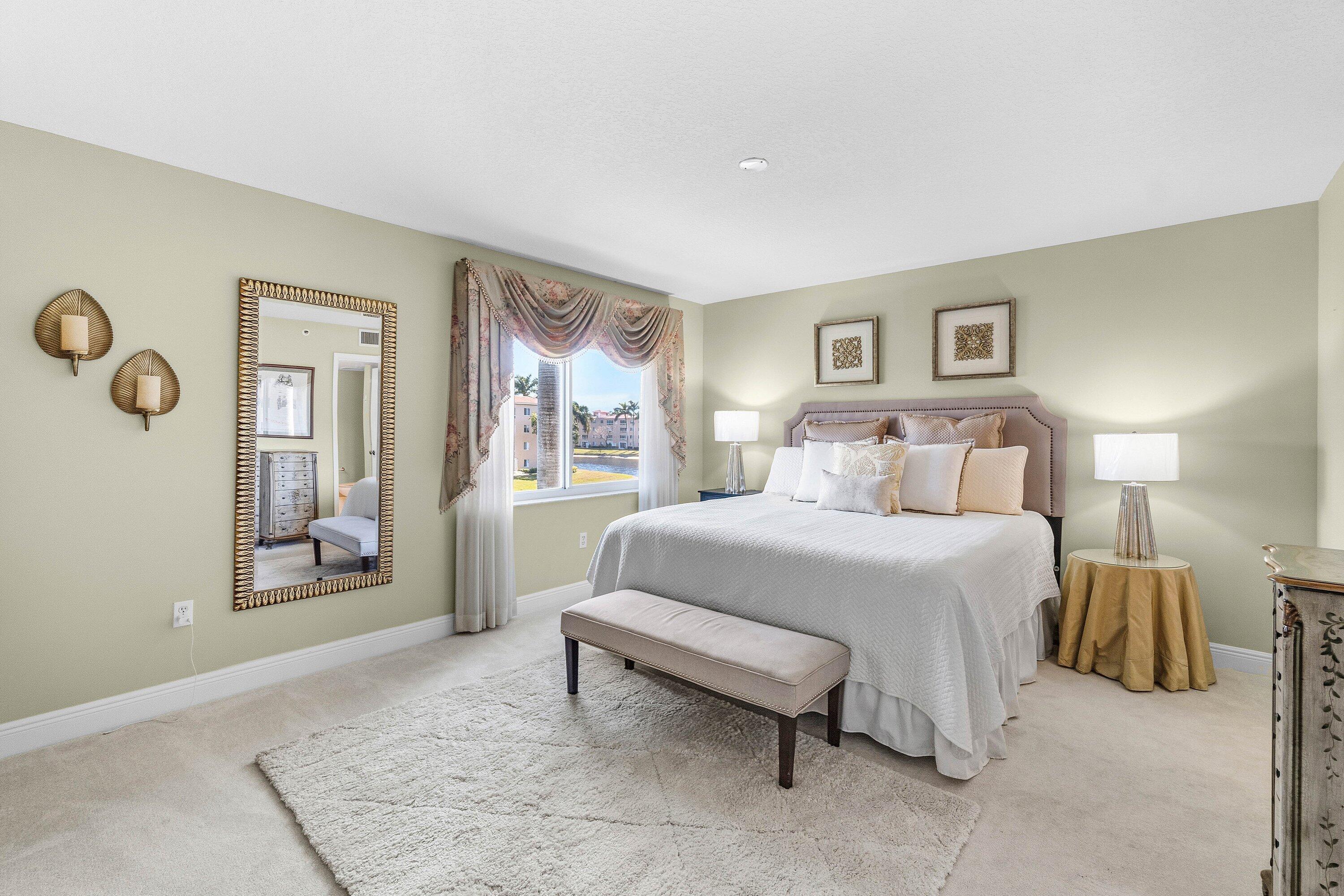 CORAL LAKES - Residential