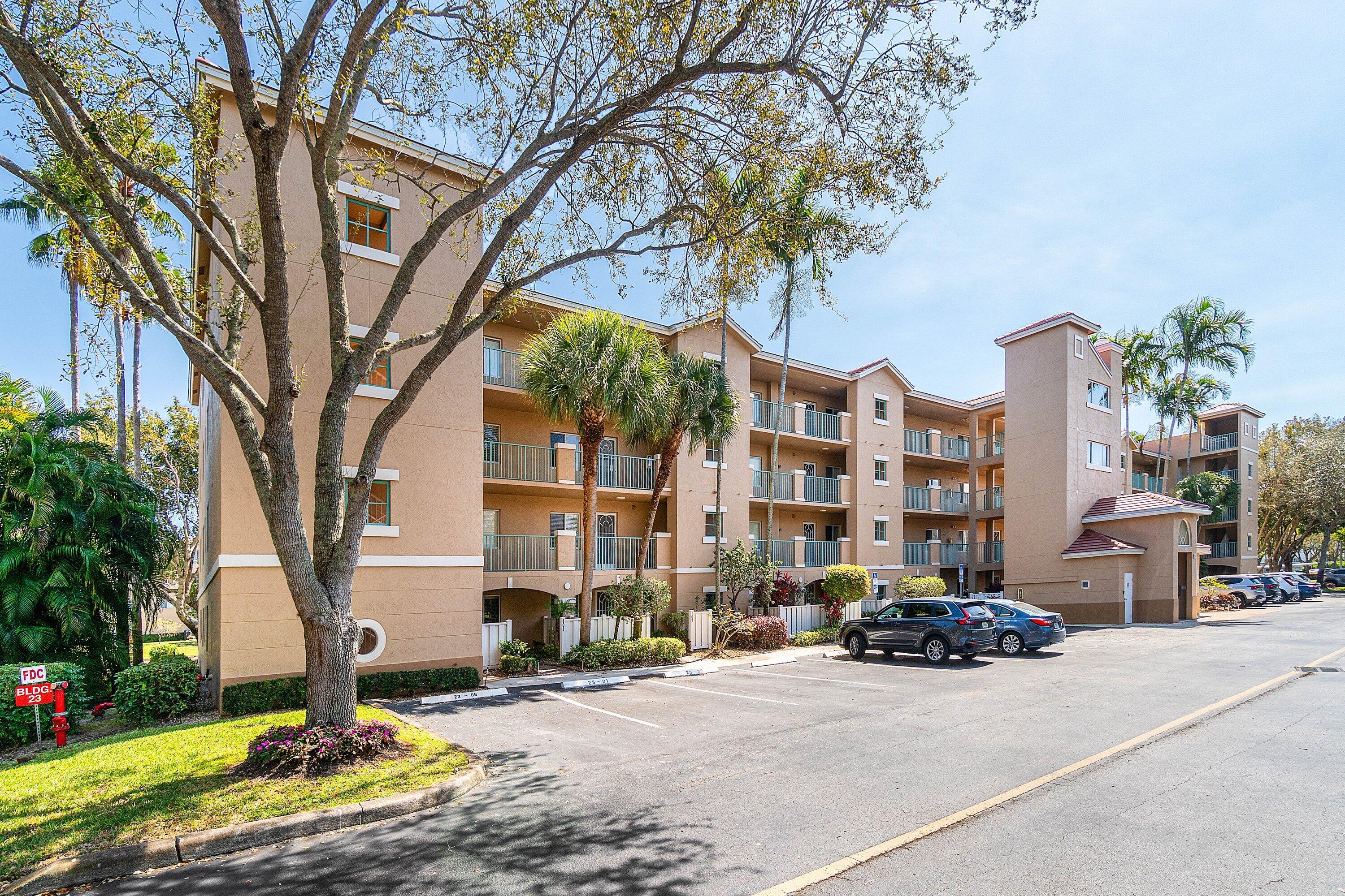 CORAL LAKES - Residential