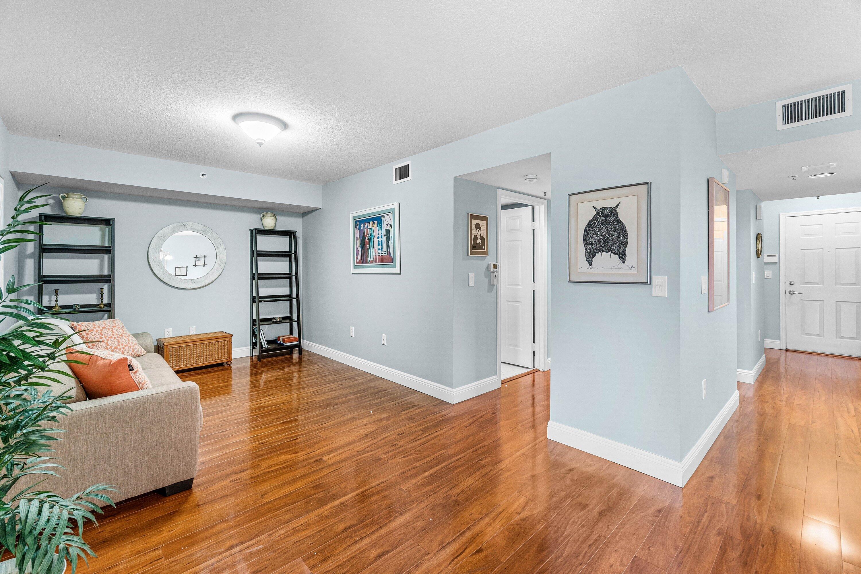 CORAL LAKES - Residential