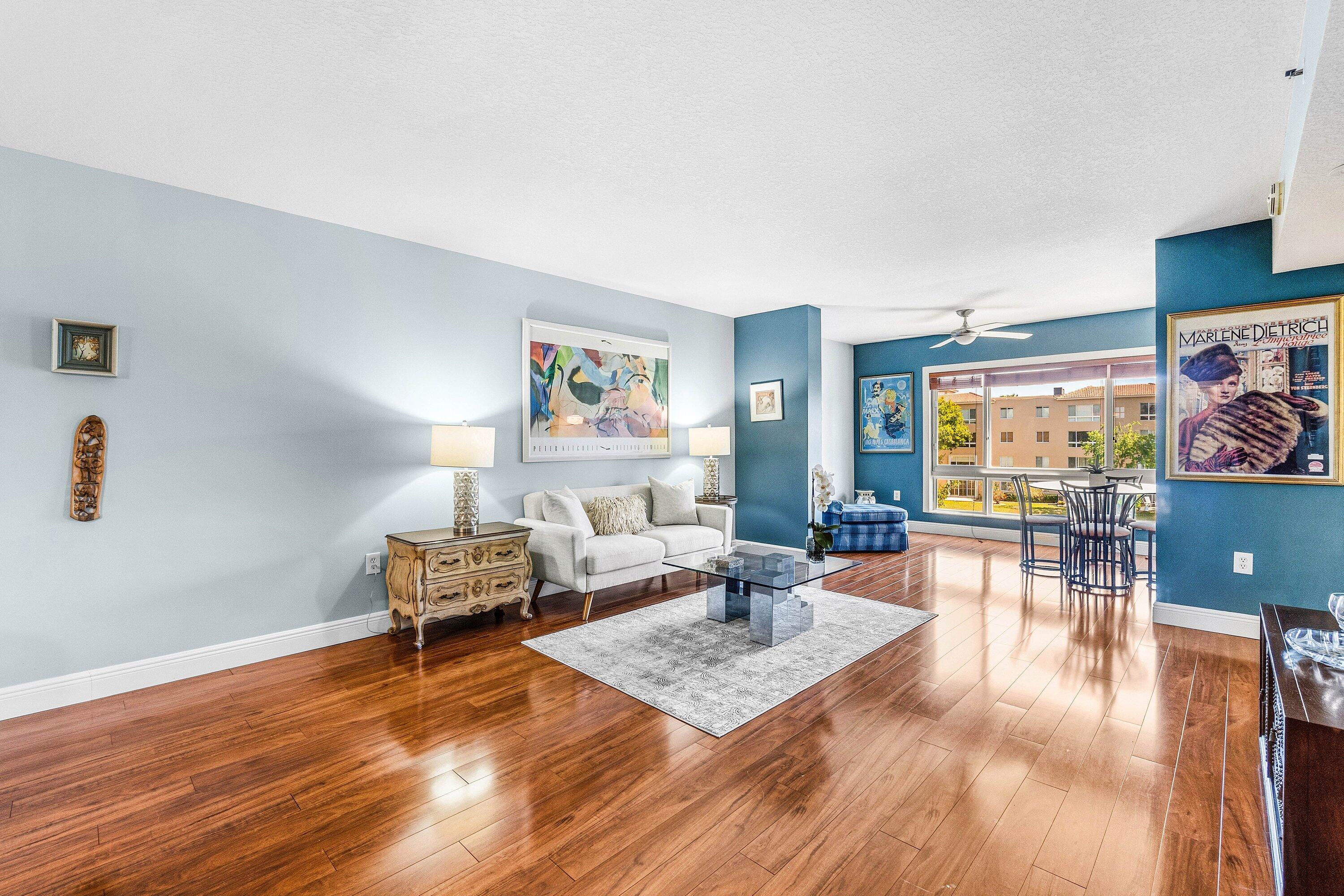 CORAL LAKES - Residential