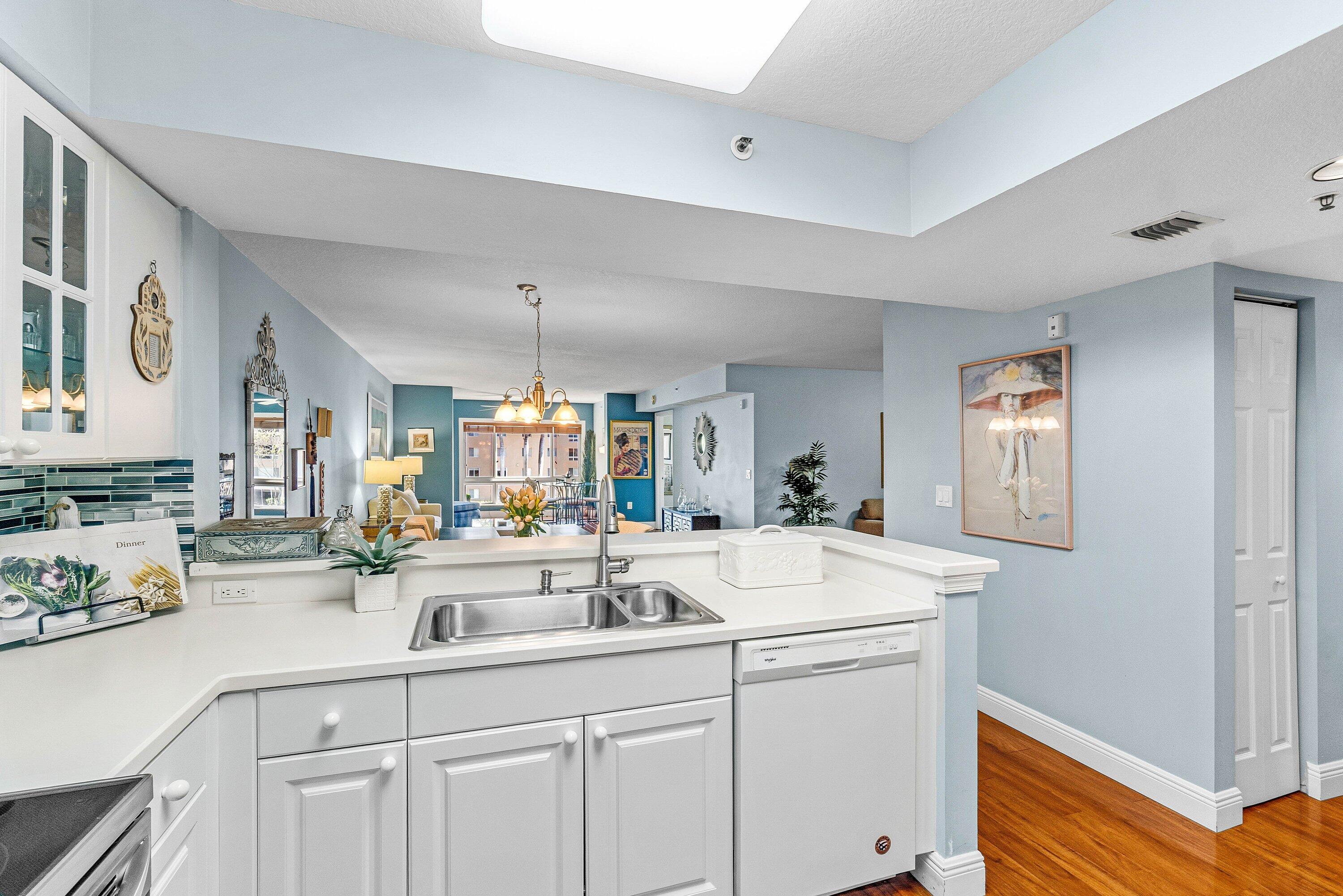 CORAL LAKES - Residential