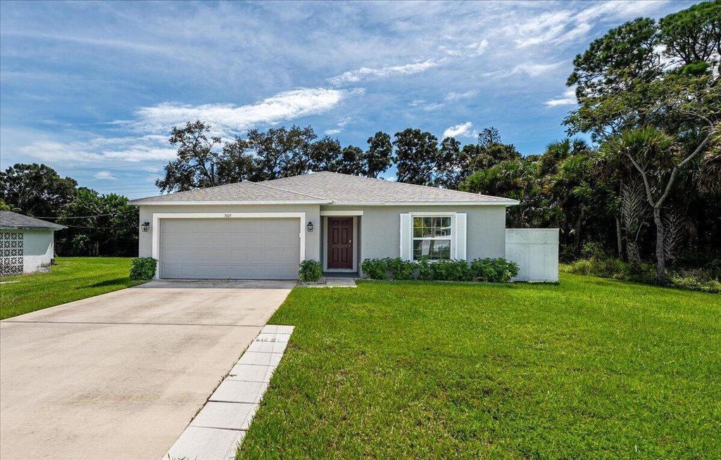 Photo of 7605 Pacific Avenue, Fort Pierce, FL 34951 (MLS # R11128071)