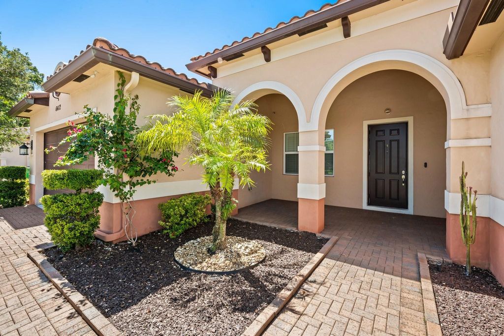 Photo of 6412 SW 55th Place, Davie, FL 33314 (MLS # F10511061)