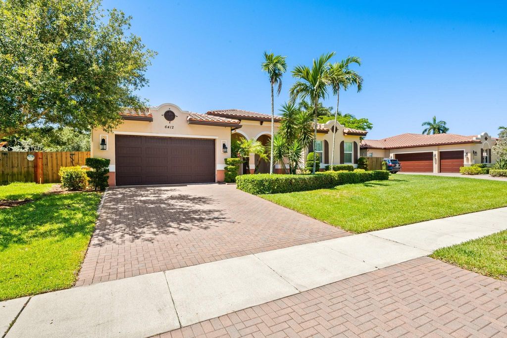 Photo of 6412 SW 55th Place, Davie, FL 33314 (MLS # F10511061)