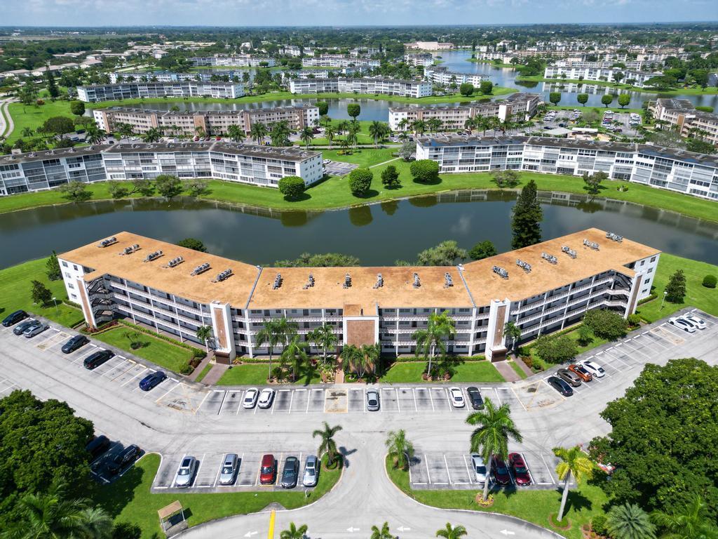 HYTHE AT CENTURY VILLAGE - Residential Lease